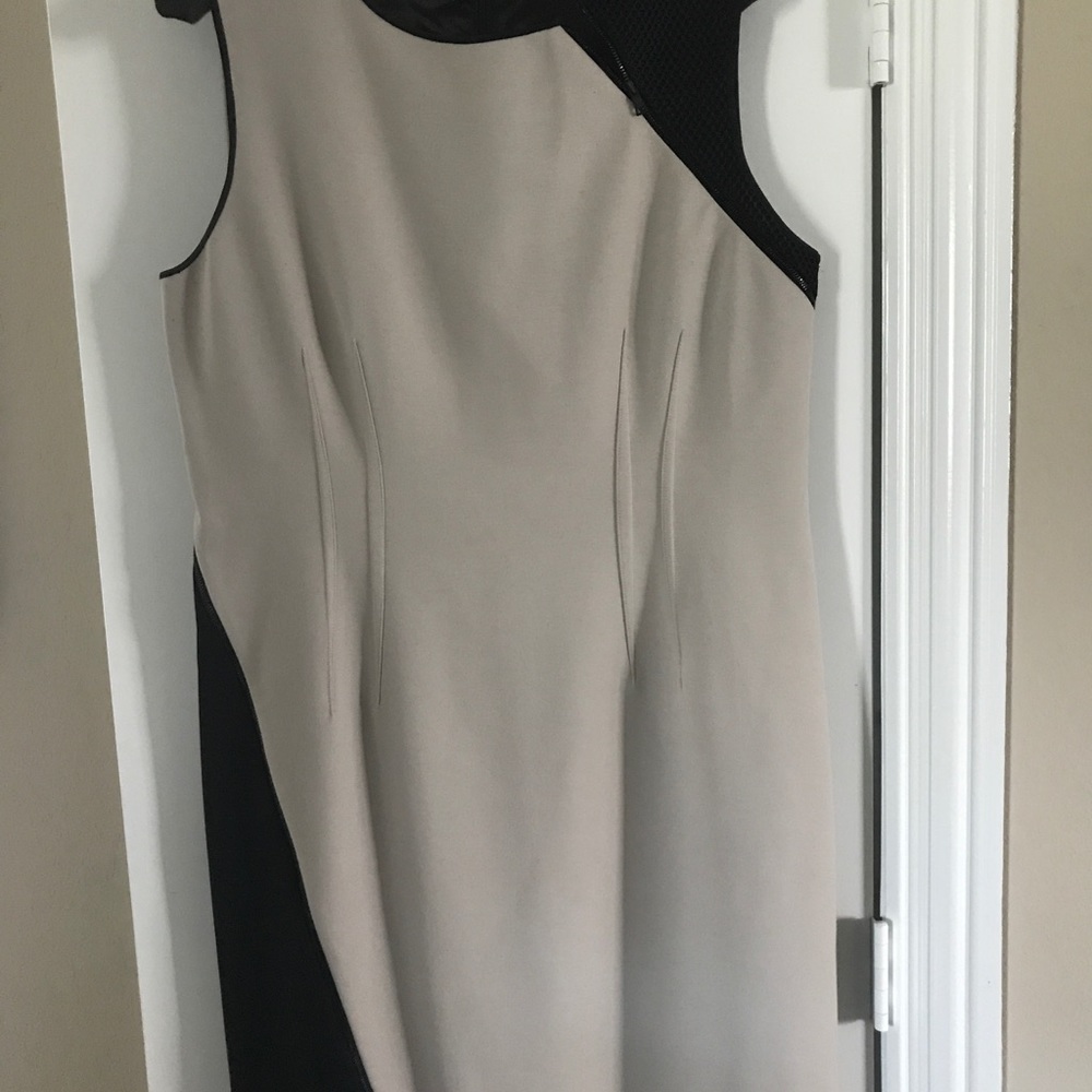 Ladies dress