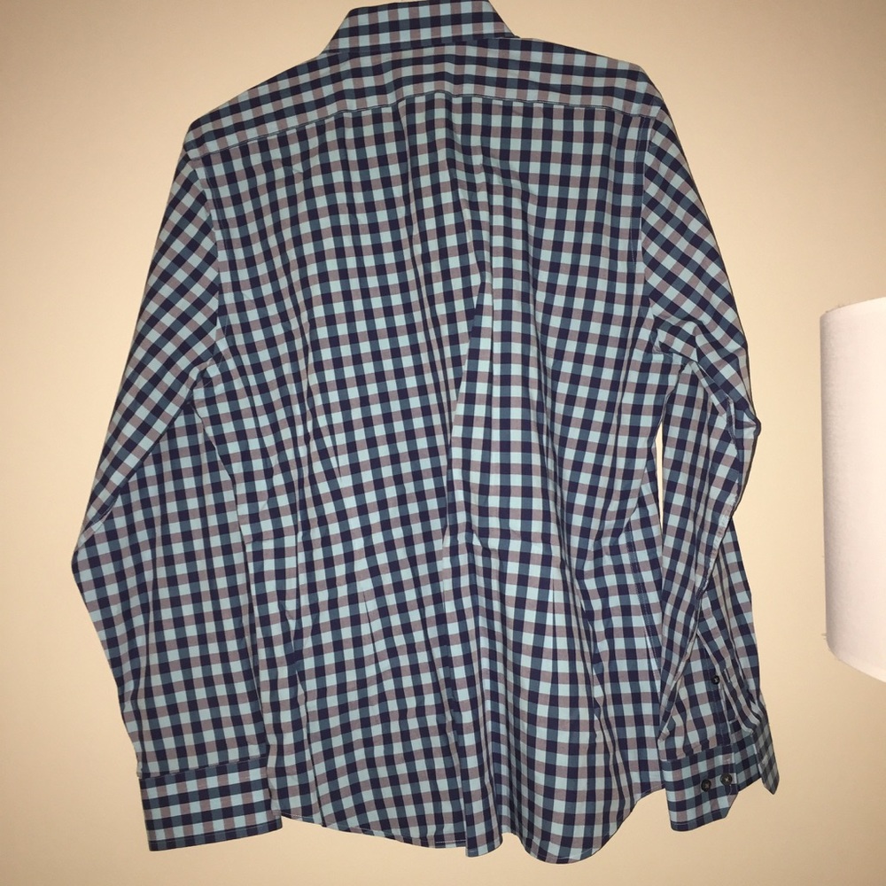 Men's Express Button Down - Picture 2 of 3