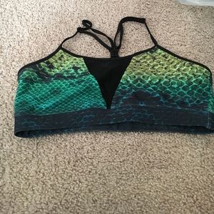 VEKKER LA reptile sports bra