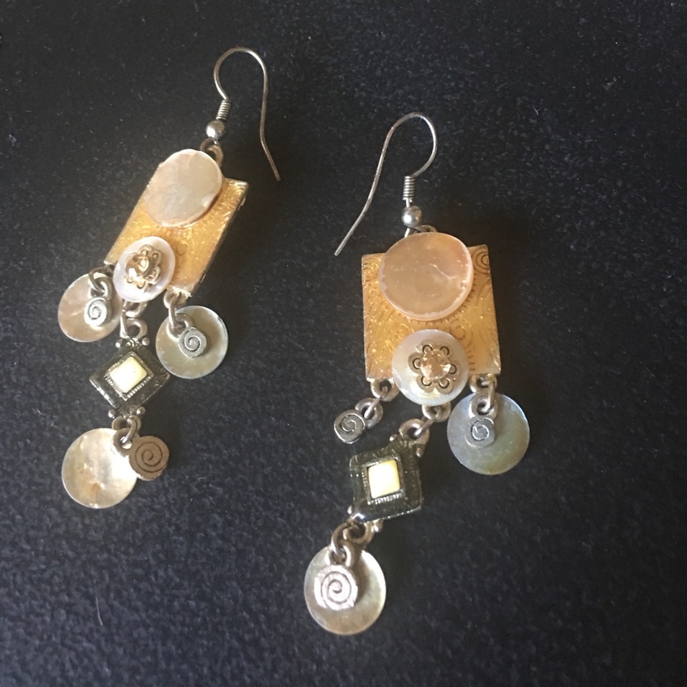 Earrings - Picture 2 of 4
