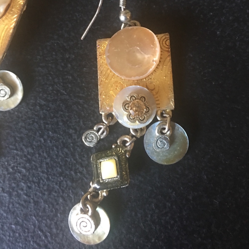 Earrings - Picture 3 of 4