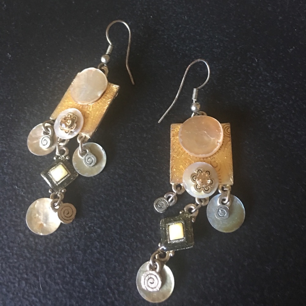 Earrings - Picture 4 of 4