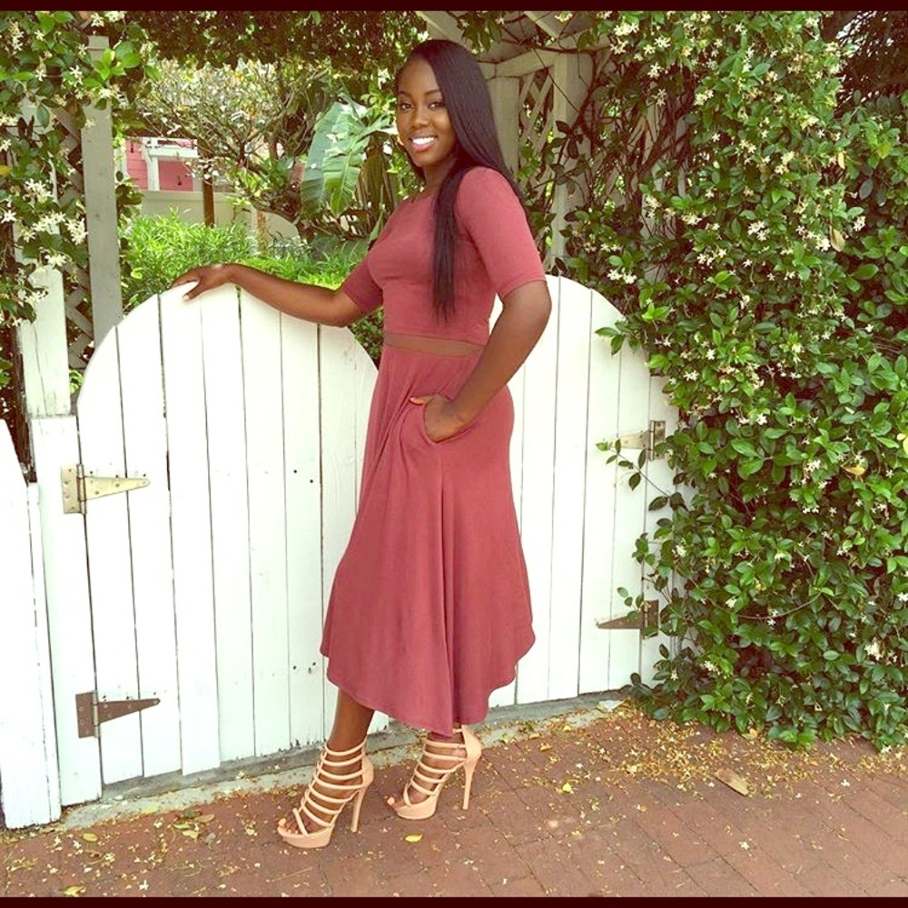 Fun and flirty 2 piece skirt set