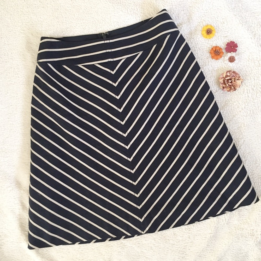 The Limited Lined Navy & Cream Chevron Skirt