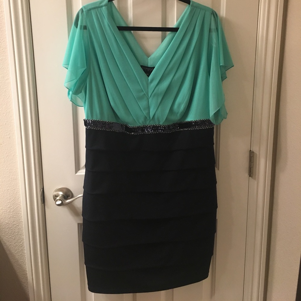 🌟HP🌟green and blue dress