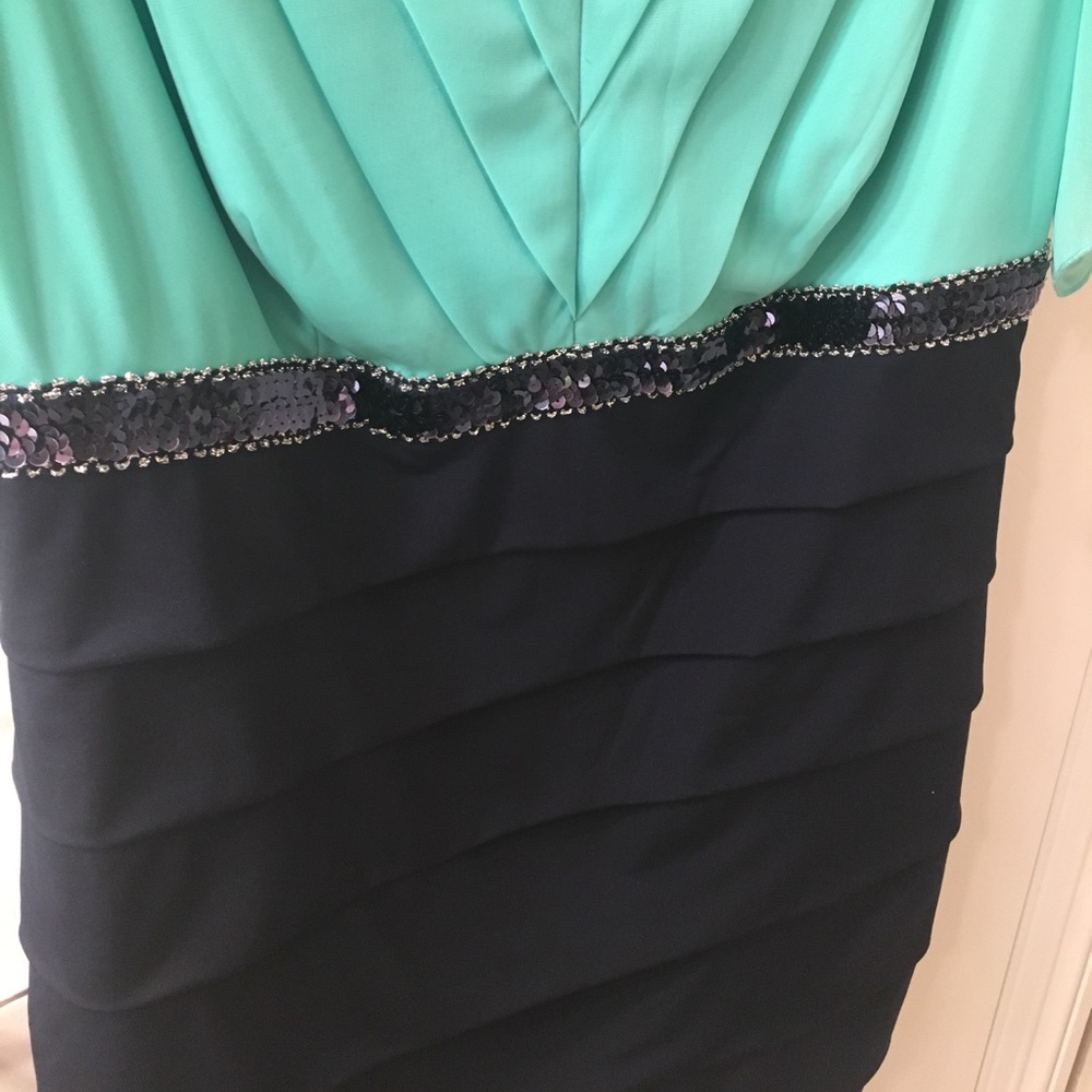 🌟HP🌟green and blue dress - Picture 3 of 3