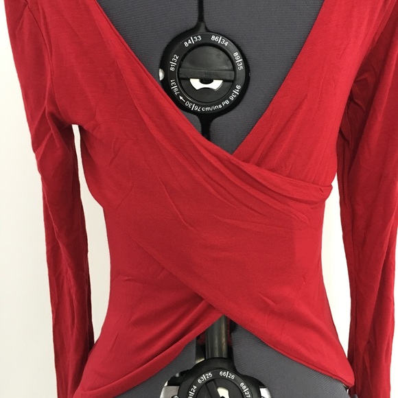 Red crew neck top with criss cross back b03,09 - Picture 5 of 6