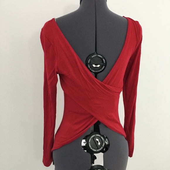 Red crew neck top with criss cross back b03,09 - Picture 6 of 6