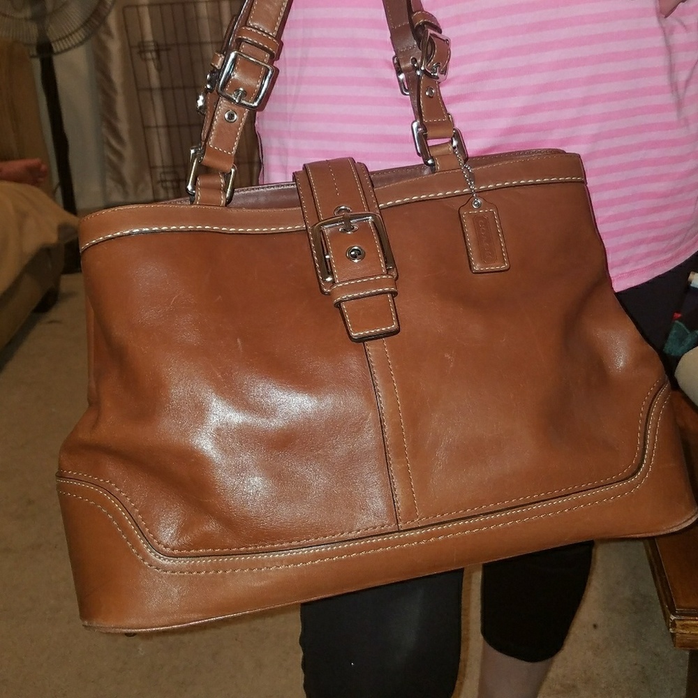Classy leather Coach Purse