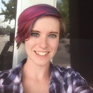 Meet your Posher, Eva