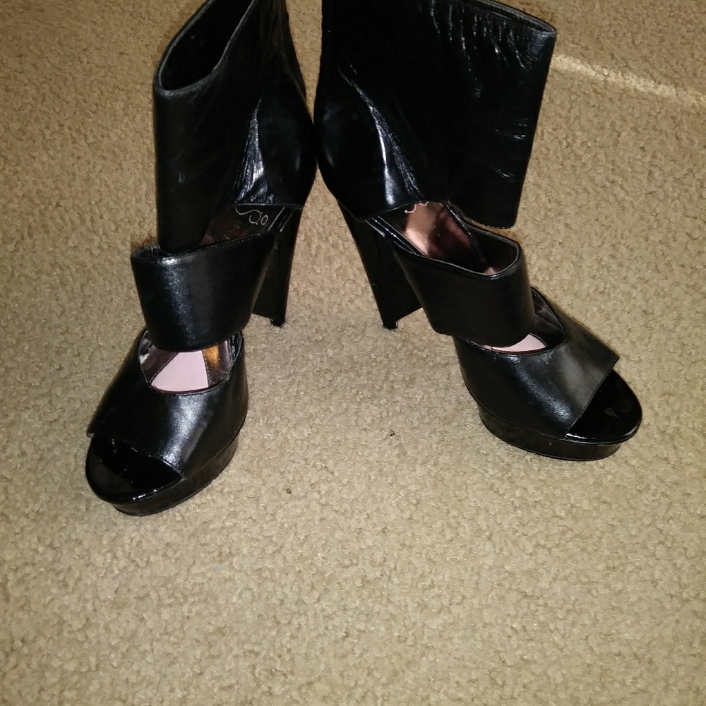 🎇Paris Hilton sz 7.5 sexy shoes🎇