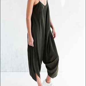 Silence + Noise oversized jumpsuit in dark green
