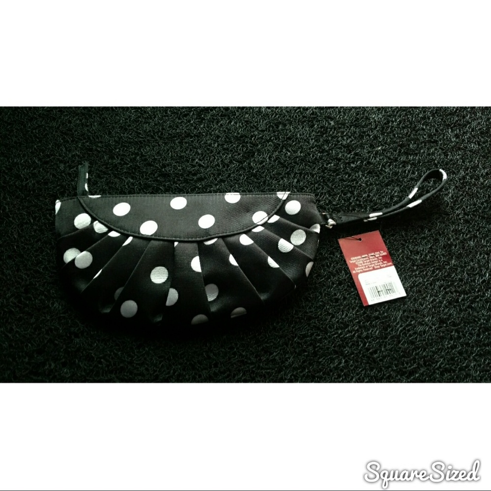 Polka Dot Wristlet