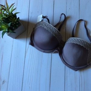 Gillian & O'Malley padded balconnet bra