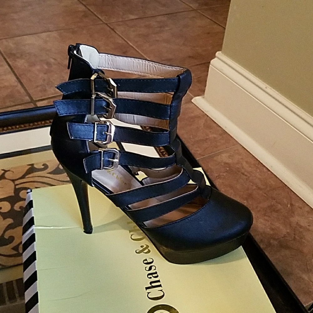 Chase & Chloe gladiator heels