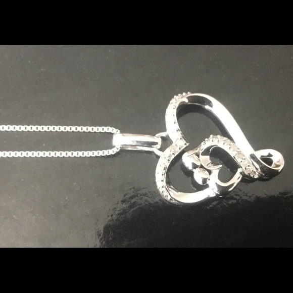 Mother and child genuine diamond necklace ๐ - Picture 2 of 6