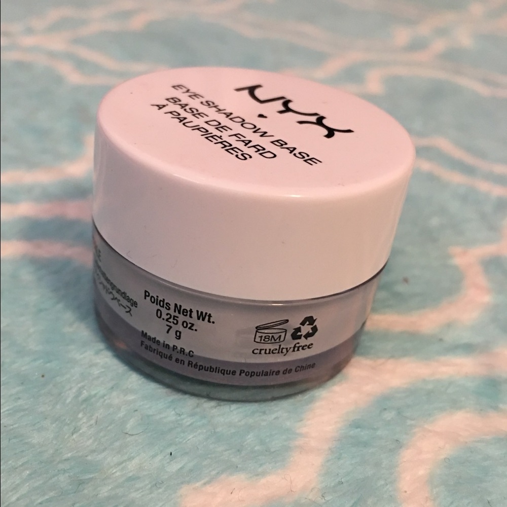 NYX : Eyeshadow Base in ESB02