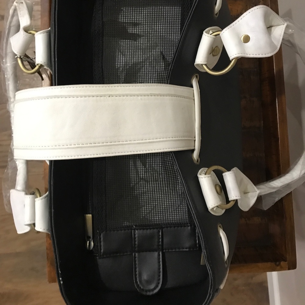 NEW Backbone Pet Collection Dog Purse - Picture 2 of 2