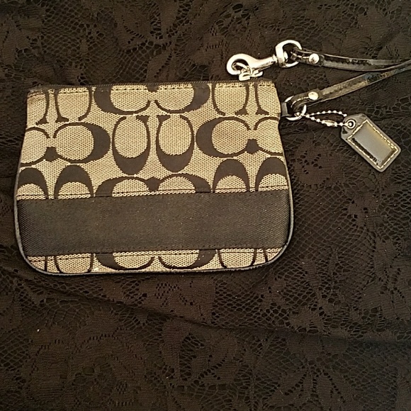 Black Coach wristlet - Picture 4 of 4