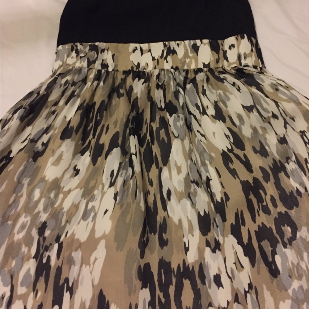 Dress - Picture 3 of 4