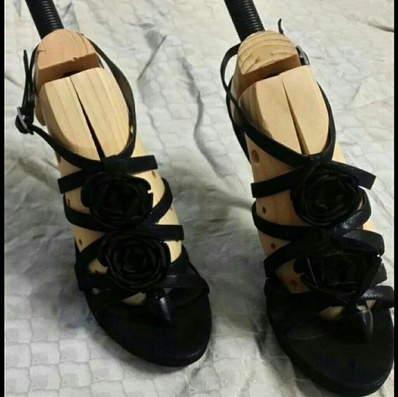 Bandolino shoes - Picture 1 of 4