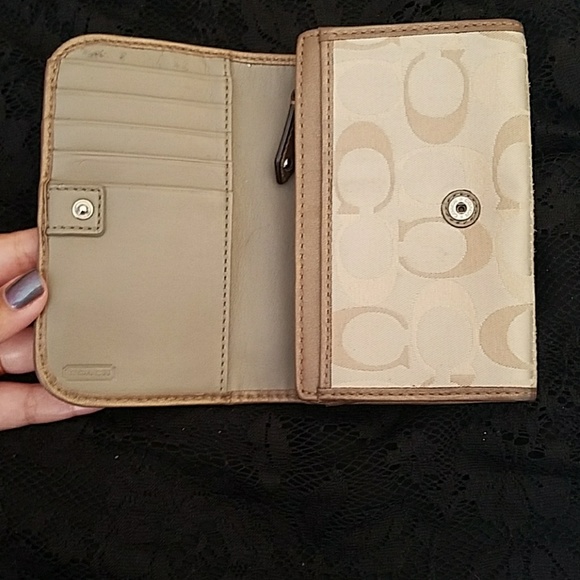 Coach wallet - Picture 2 of 4