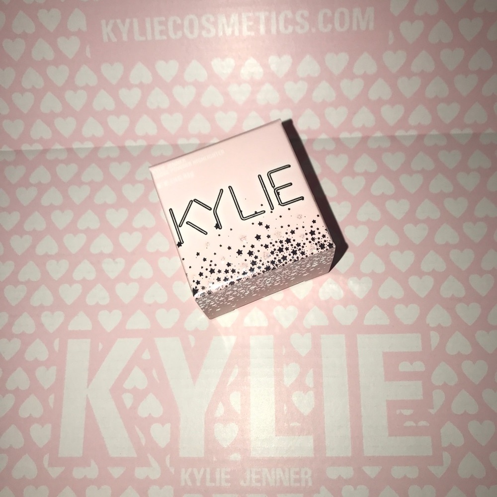 Authentic Limited Edition Kylie Ultra Glow QUEEN🎉