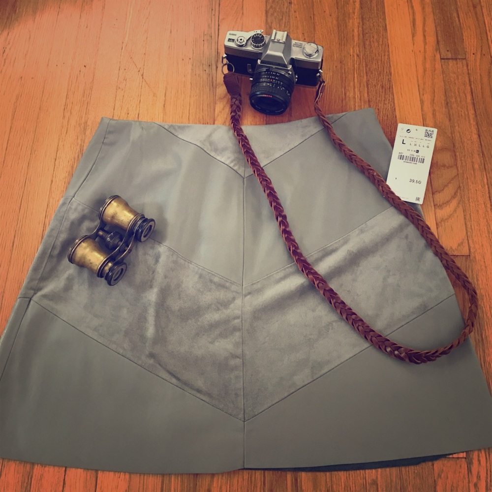 SOLD! 💋NWT CUTE ZARA SKIRT! 💋