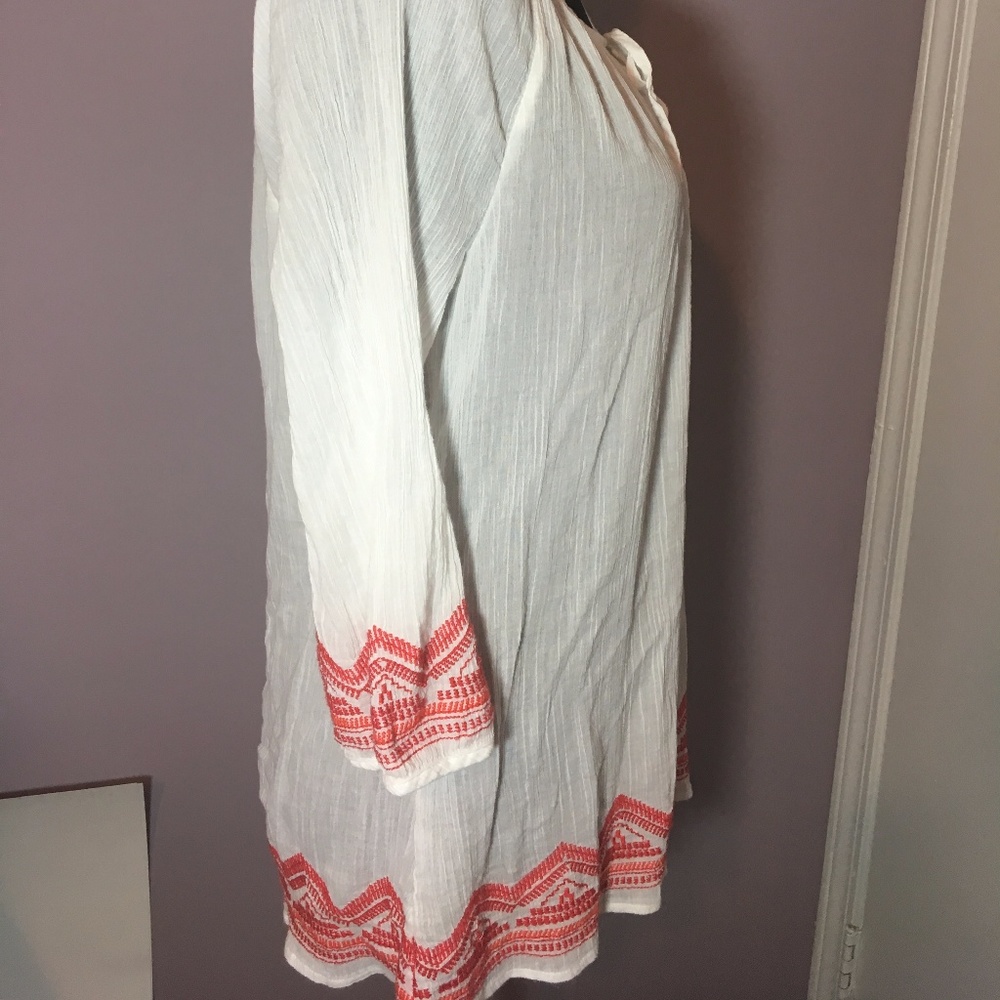 Old Navy Blouse - Picture 2 of 5