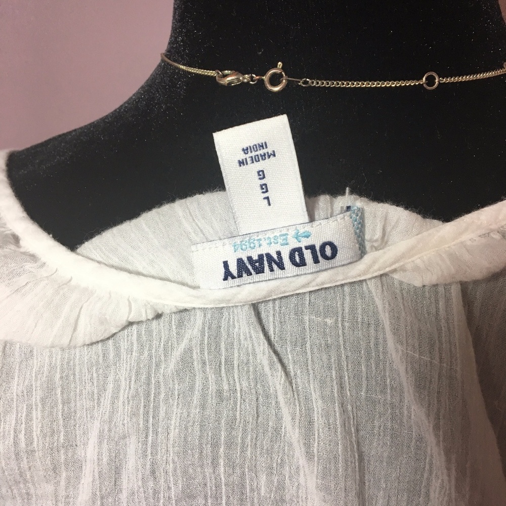 Old Navy Blouse - Picture 5 of 5