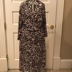 BCBG Brown&White Wrap Dress. Large. Worn once.