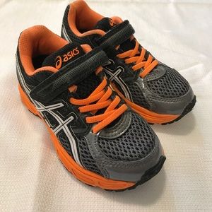 Boy's Asics Gym Shoes