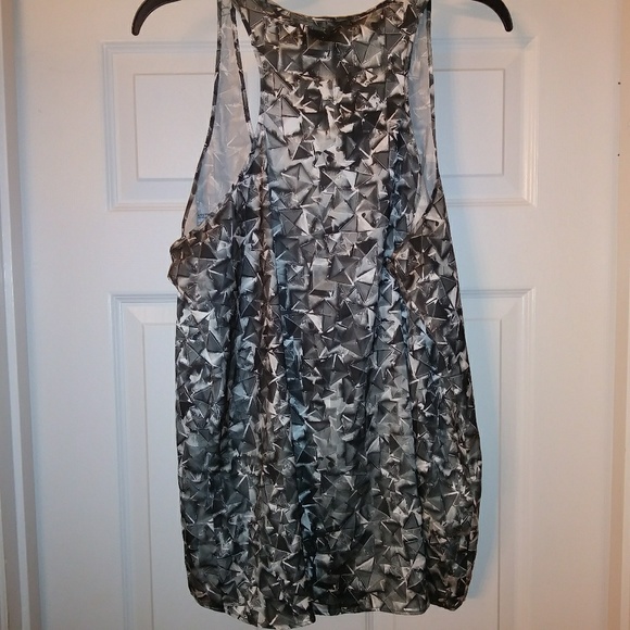 SOLD Black & White Blouse - Picture 2 of 2