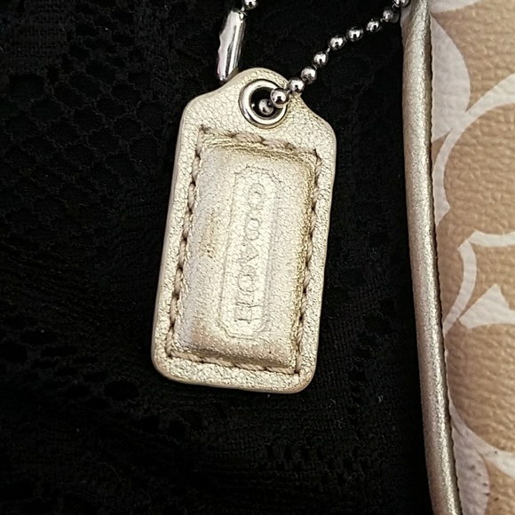 Coach wristlet - Picture 2 of 4