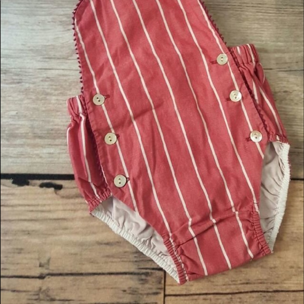 Neck & Neck romper