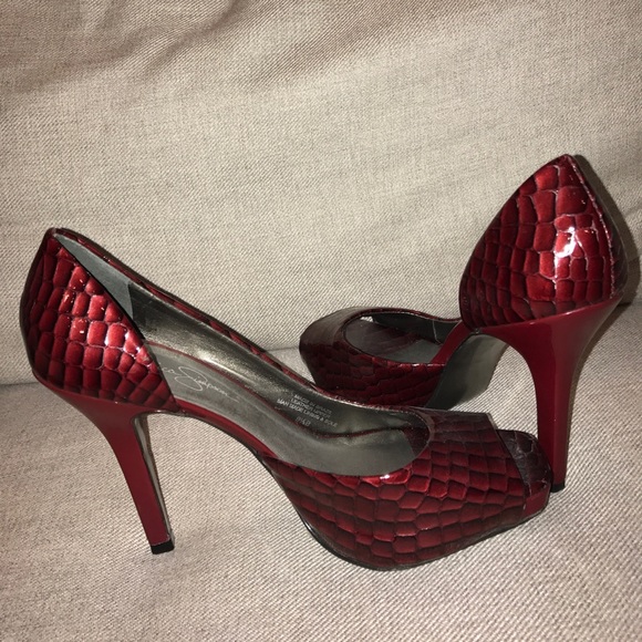 red heels - Picture 1 of 5