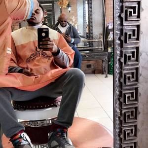 Meet your Posher, Omar