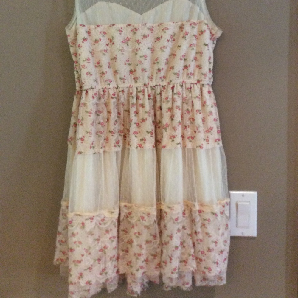 Flower dress Up by Ultra Pink - Picture 4 of 4