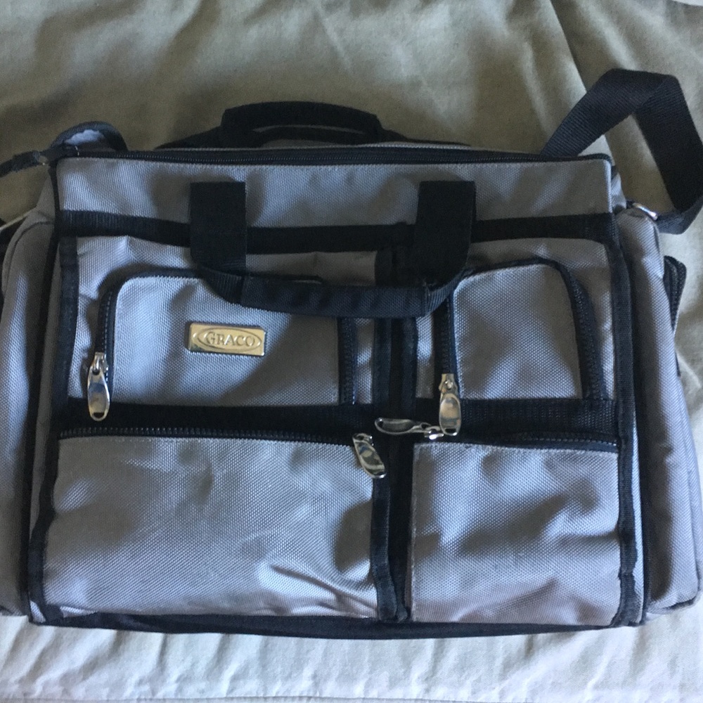 Graco grey/silver & black diaper bag NWOT