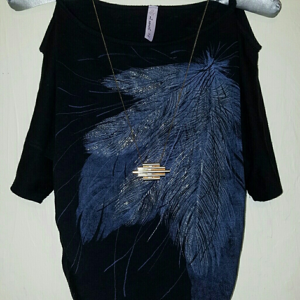 Cute Cold Shoulder Blouse with Chain Details