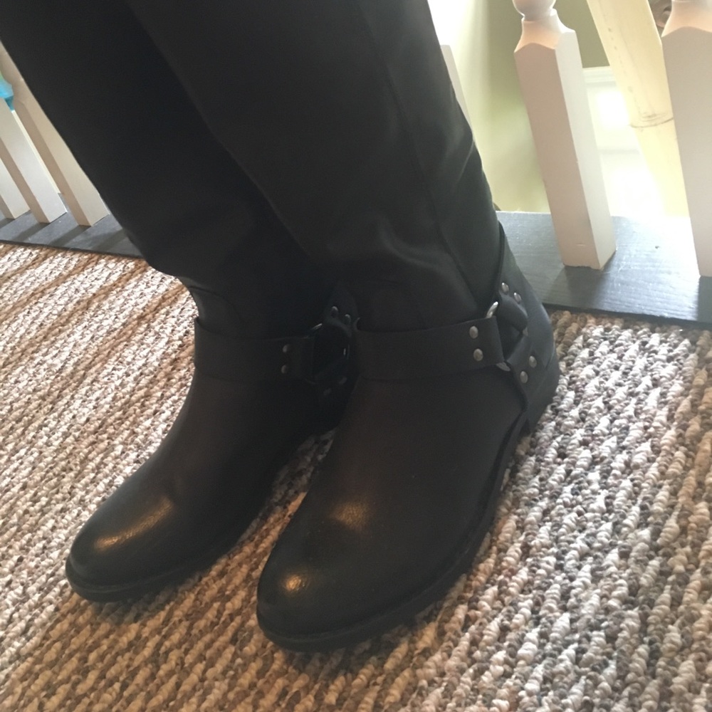 black boots!