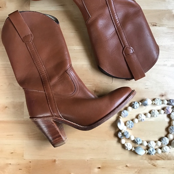 Frye Shoes - FRYE Cowboy boots chestnut leather GUC 6.5 FINAL🤑