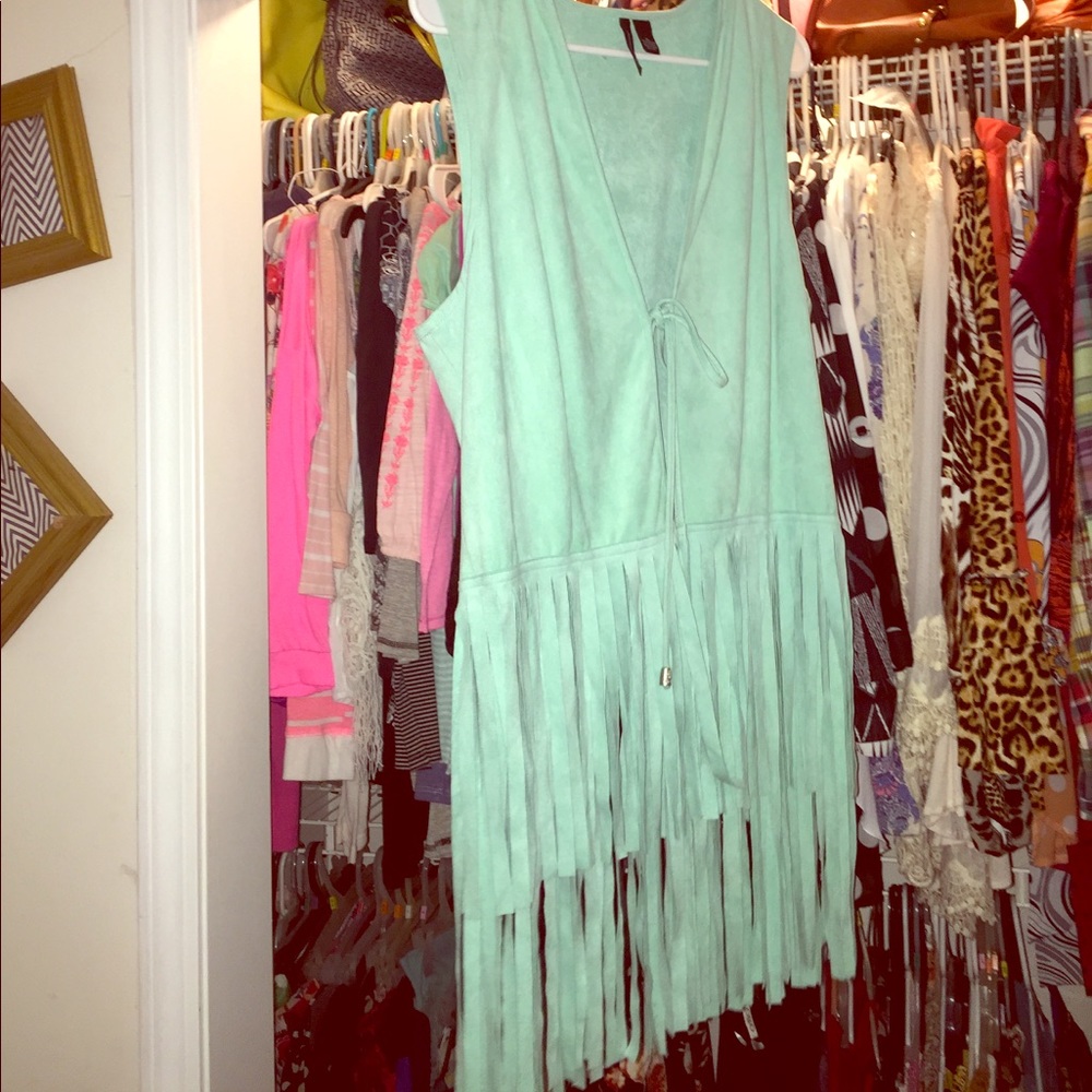 ❌Sold❌💙Mint suede vest💙