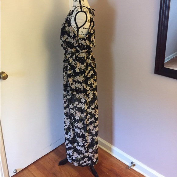Forever 21 Maxi Dress - Picture 2 of 4