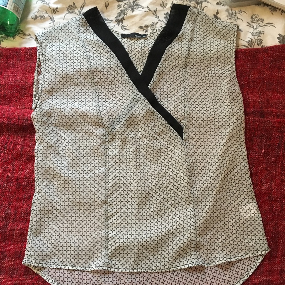 Sheer patterned dress shirt