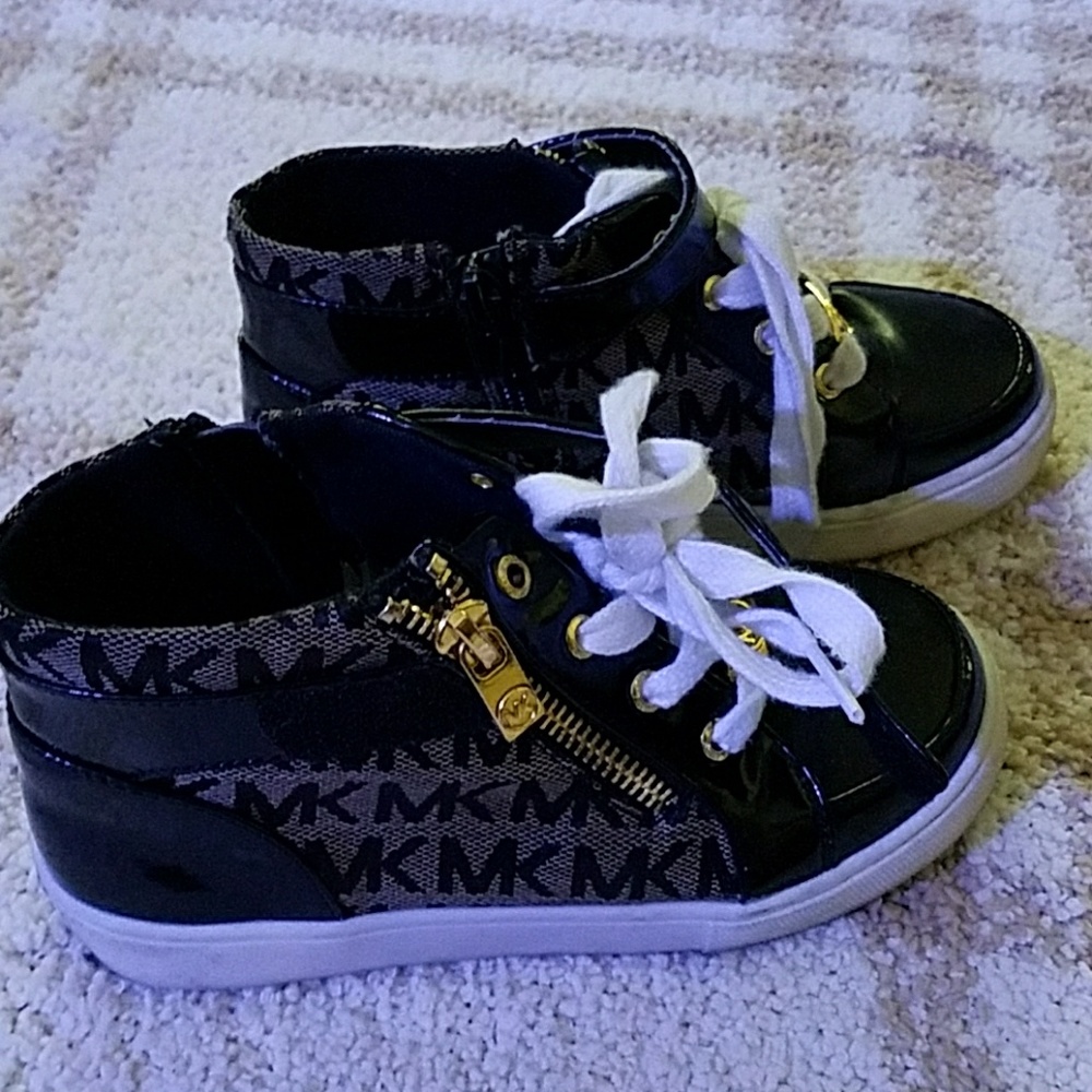 Children's Michael Kors tennis shoes size 11