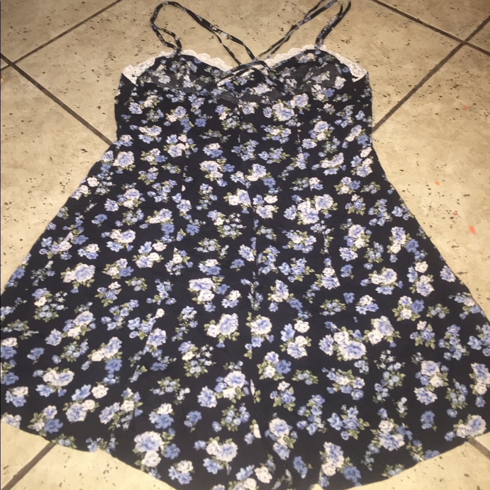 Romper - Picture 2 of 2