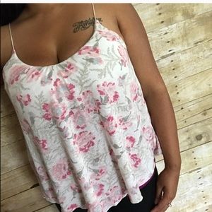 ❄️sale ❄️ skinny strap flowey top