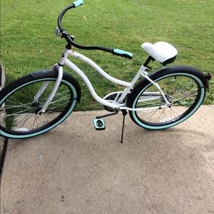 Meet your Posher, Deanna