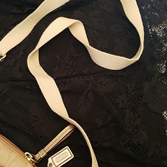Coach Crossbody - Picture 4 of 4